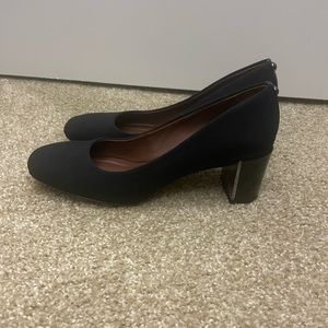 Donald pliner balcony pumps.Worn twice